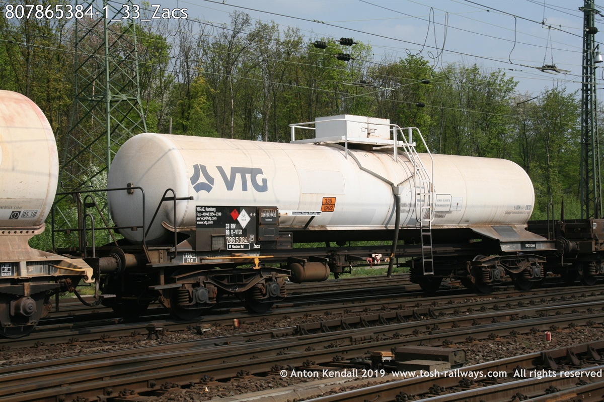 807865384-1_33_Zacs.JPG